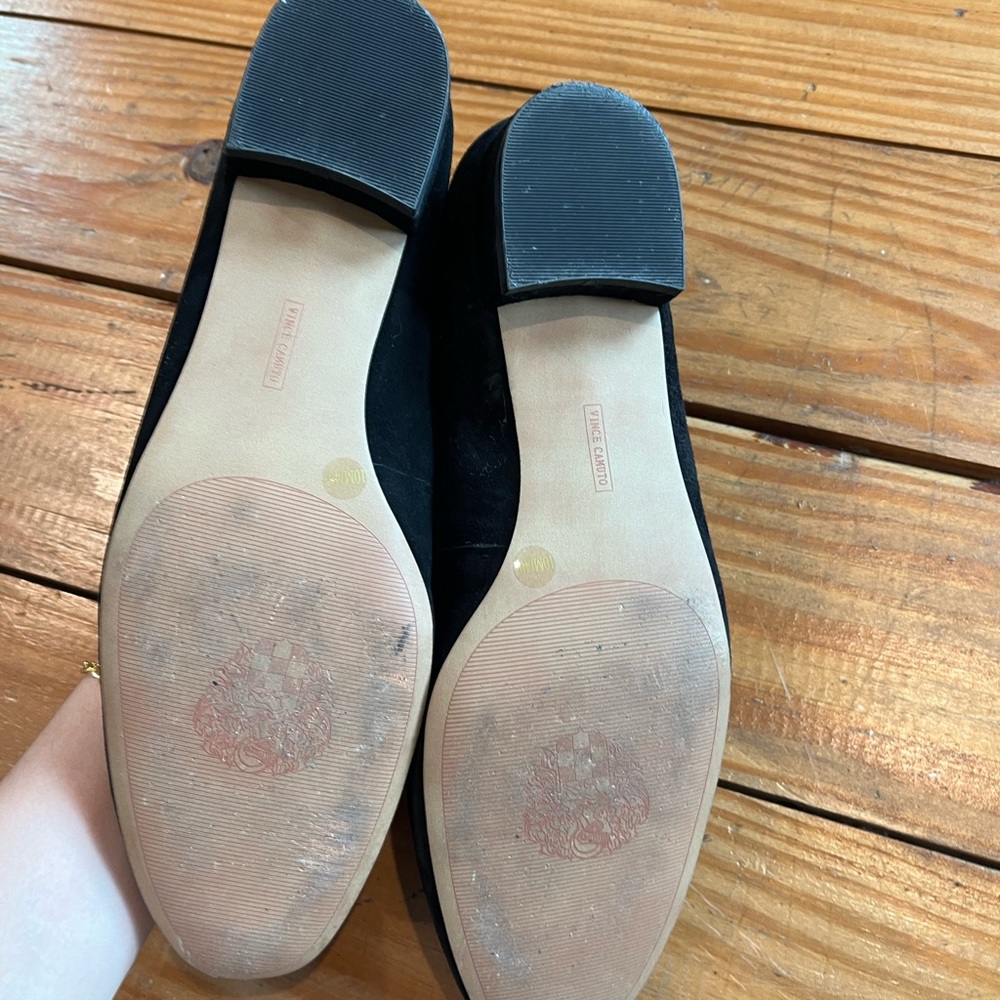 (387) *VINCE CAMUTO HEELS* - Picture 7 of 15